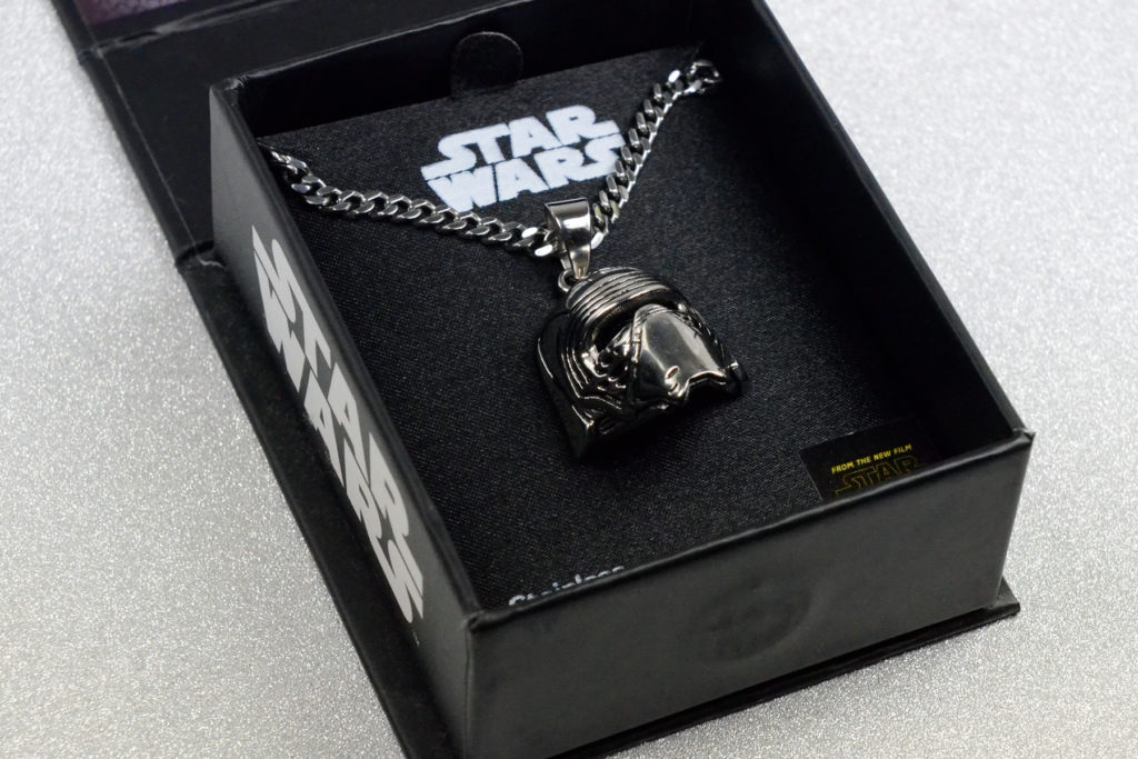 Star Wars Kylo Ren Helmet Necklace