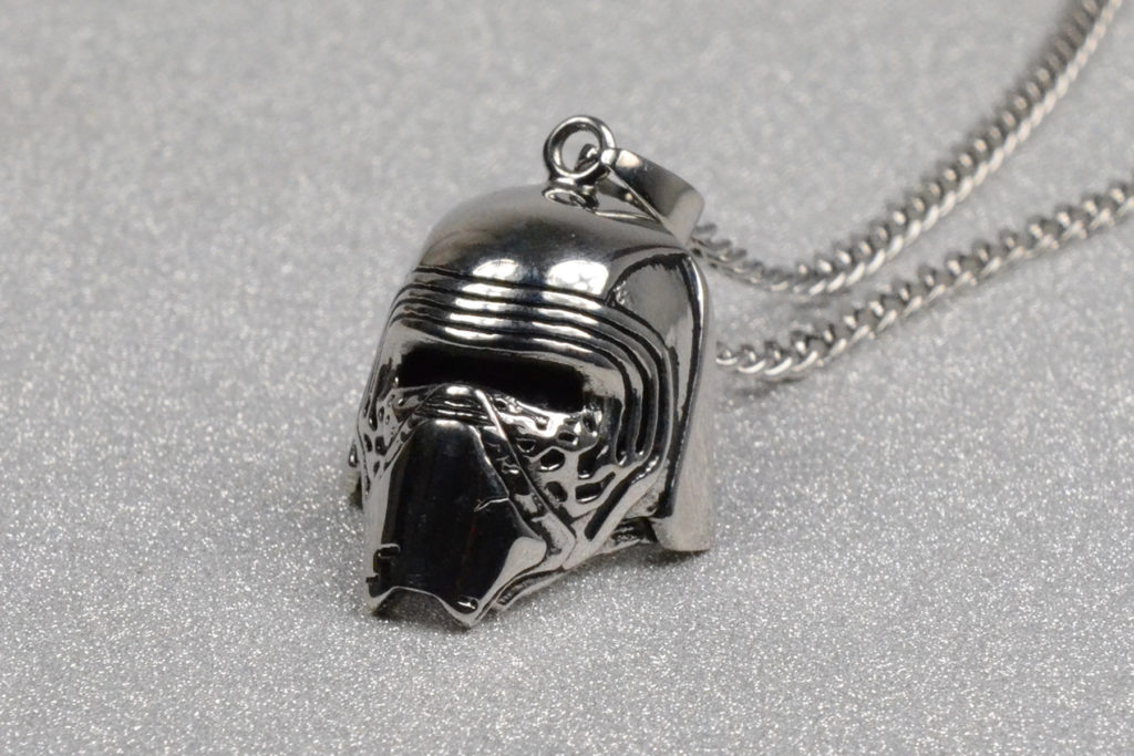 Star Wars Kylo Ren Helmet Necklace